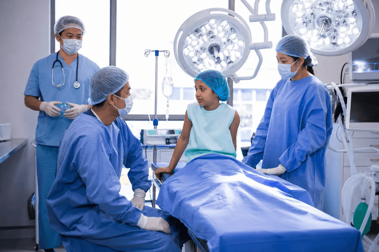 6 Kilograms, 6 Months Old: China's Breakthrough in Ultra-Low-Weight Kidney Transplant